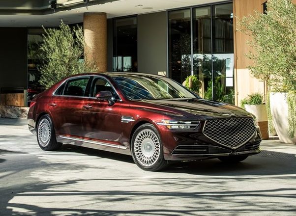 Exploring the 2021 Genesis G90 Premium Luxury Sedan Models