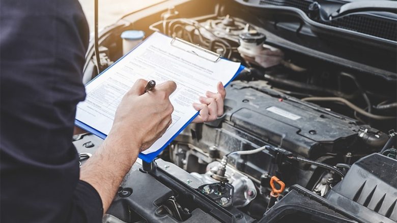 Corrosion in Fog Light Connectors and How Technicians Handle It